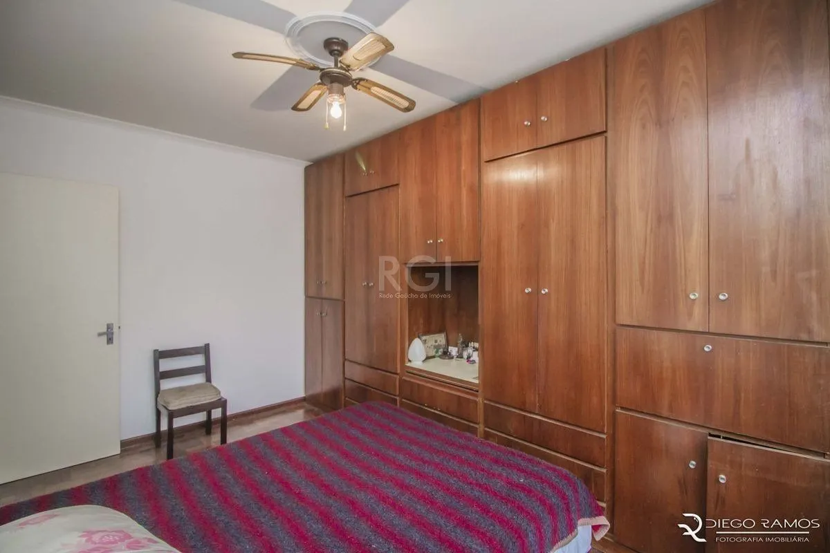 Imagem Apartamento para Venda - 96m², 3 dormitórios, 1 vaga - Menino Deus