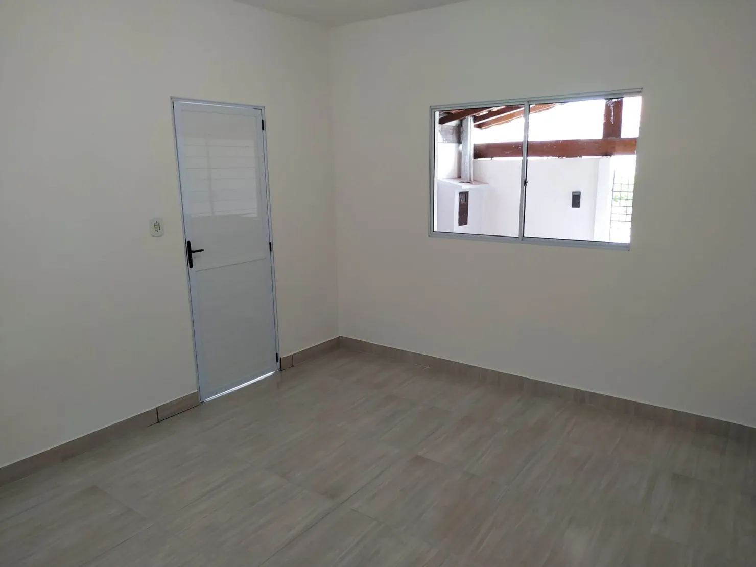 Imagem Casa à venda 2 Quartos, 1 Suite, 2 Vagas, 125M², Residencial e Comercial Cidade Morumbi, Pindamonhangaba - SP