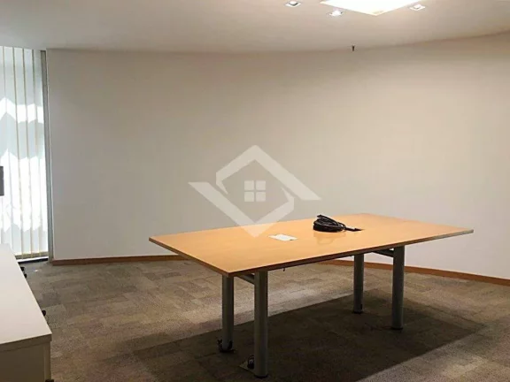 Imagem Centro Aluga-se Andar Exclusivo Mobiliado 242m2