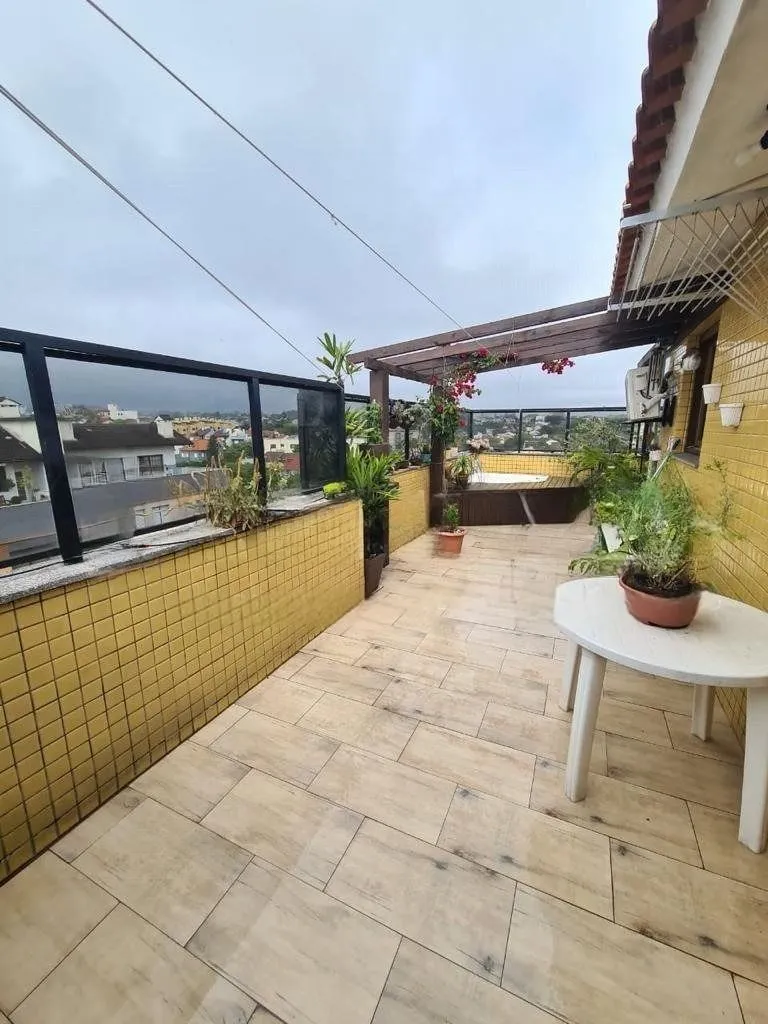 Imagem Cobertura com 3 dormitórios, terraço e 4 vagas