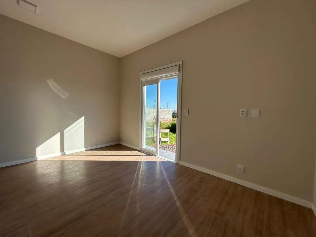 Imagem Casa Nova à venda no Loteamento Jardins!! 3 dormitórios,1 suíte, com um lindíssimo pôr do sol, uma casa confortável para a família !!