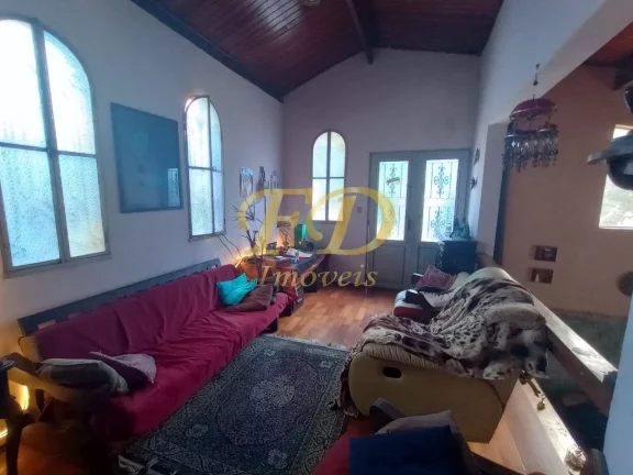 Imagem Casa em Atibaia Próximo a Avenida Lucas Garcez