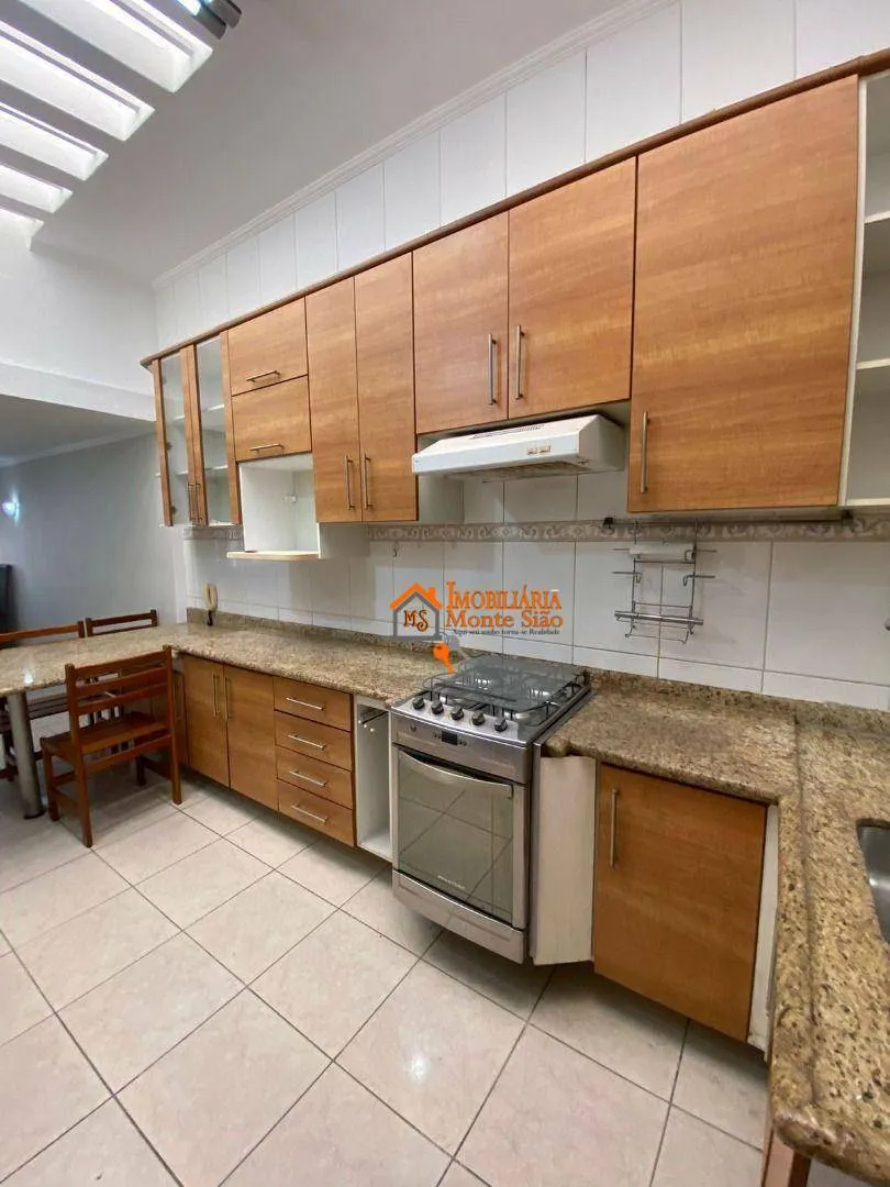 Imagem Casa Assobradada à Venda no Centro de Guarulhos - 3 Dorms e Suíte!
