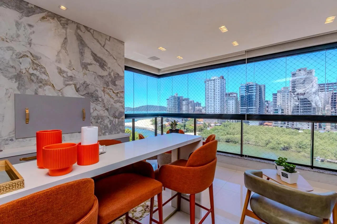 Imagem Apartamento com vista para o mar à venda com 200m2 por R$ 5.500.000,00