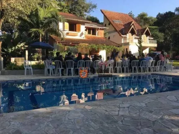 Imagem Chácara com 6 dormitórios à venda, 10024 m² por R$ 2.150.000,00 - Parque Petrópolis - Mairiporã/SP