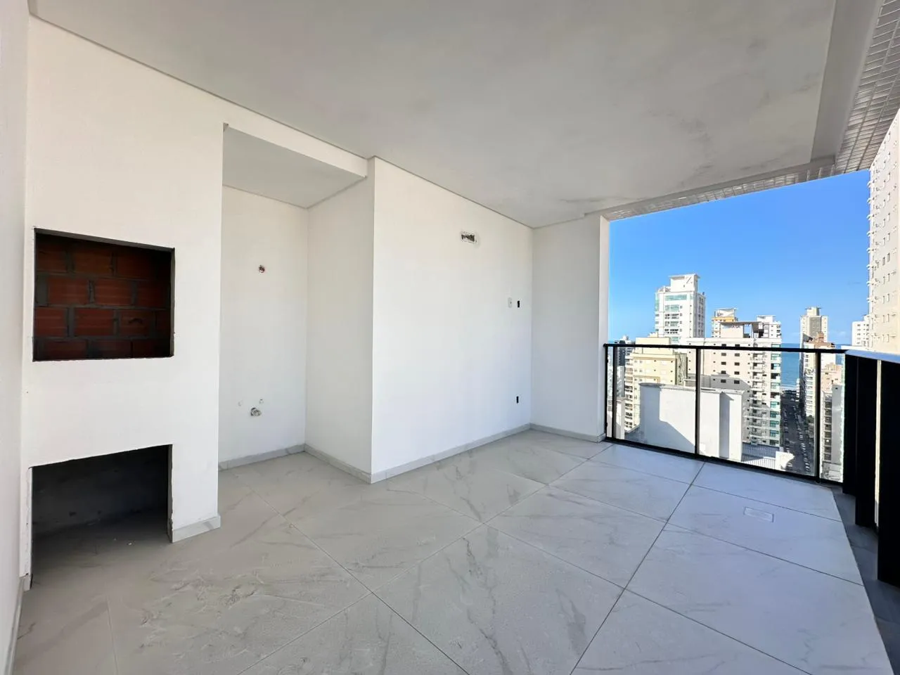 Imagem Apartamento com vista para o mar à venda com 138m2 por R$ 2.240.000,00