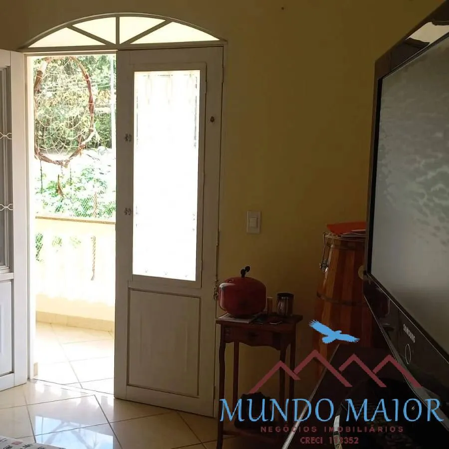 Imagem Casa com 3 Quartos e 1 banheiros e 1 suite + Edicula 360 m² R$ 900.000.00
