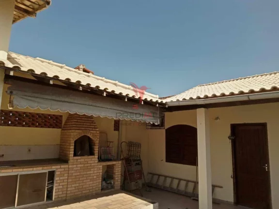Excelente casa no centro de Iguaba por R$ 250.000 Aceita Financiamento