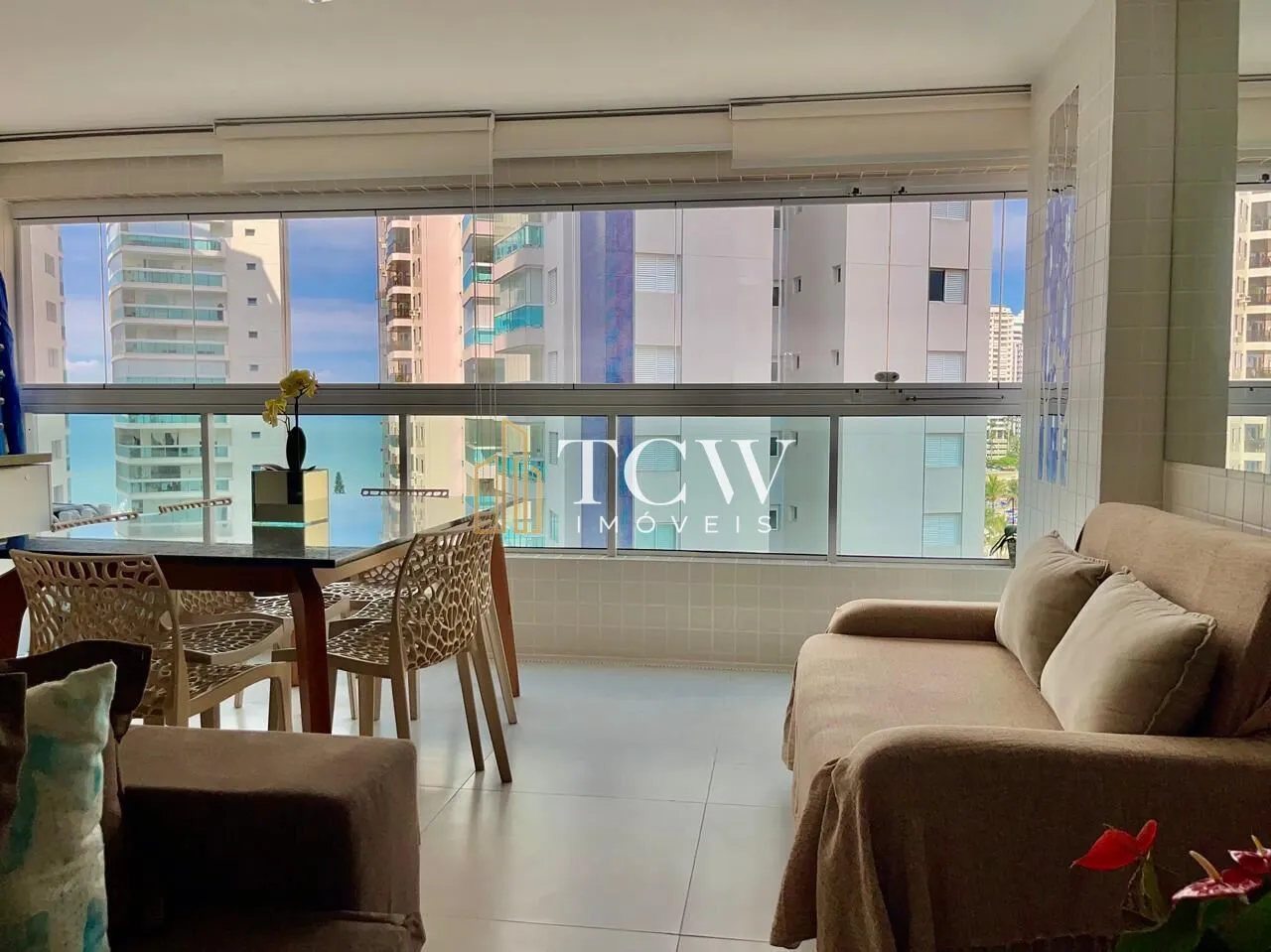 Imagem Apartamento à Venda nas Astúrias | 105 m² | 3 Dormitórios, 1 Suíte | 2 Vagas | Guarujá/SP