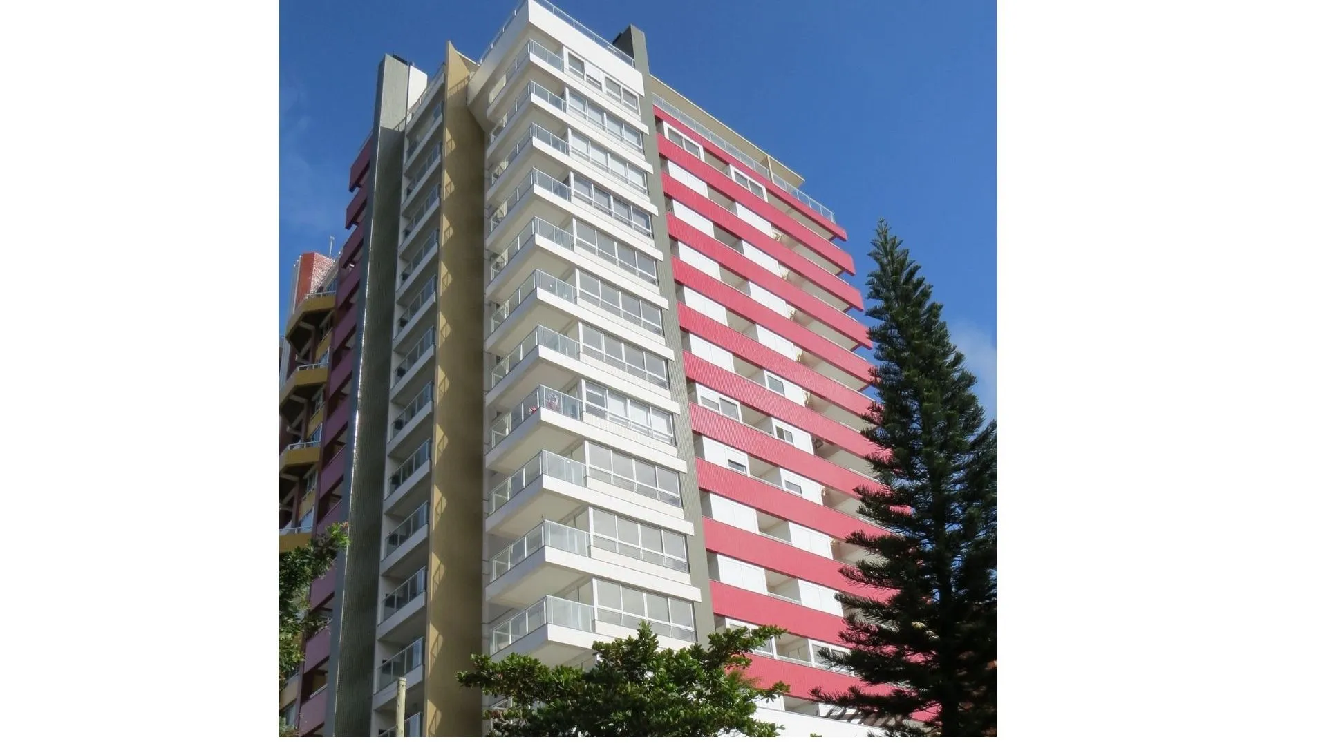 Foto do imóvel Cobertura à venda em Torres, Predial, com 4 quartos, 247m2