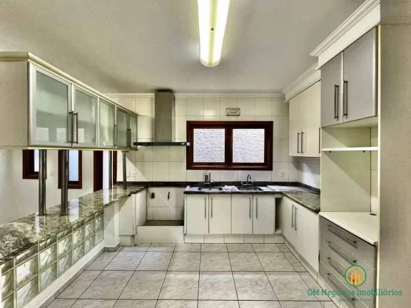 Imagem Casa com 5 dorms / 2 sts (1 térrea) piscina, gourmet e vista! Em Condomínio