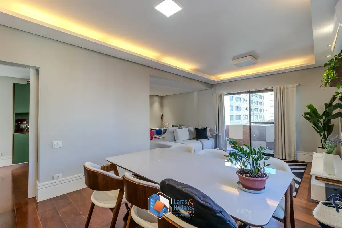 Imagem Apartamento para venda em Moema com 3 quartos, sendo 1 suíte, 134m²