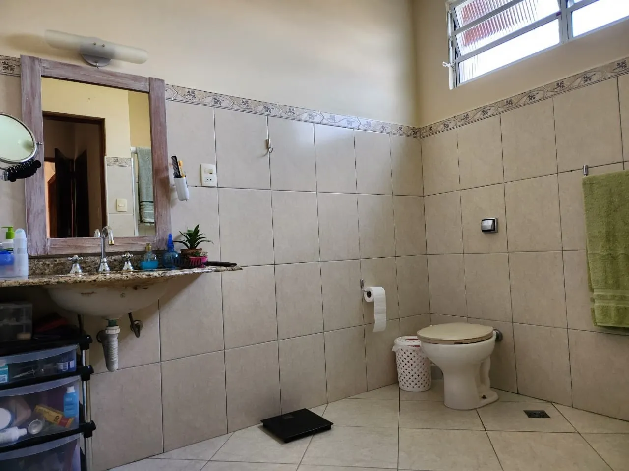 Imagem Casa à venda 4 Quartos, 1 Suite, 1 Vaga, 270M², Santana, Pindamonhangaba - SP