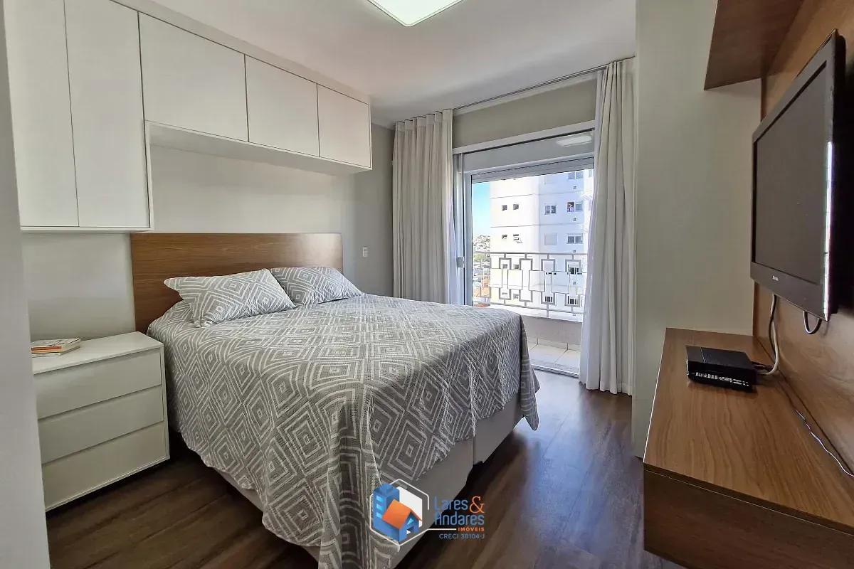 Imagem Sobrado para venda em Tucuruvi com 3 quartos, sendo 3 suítes, 234m²