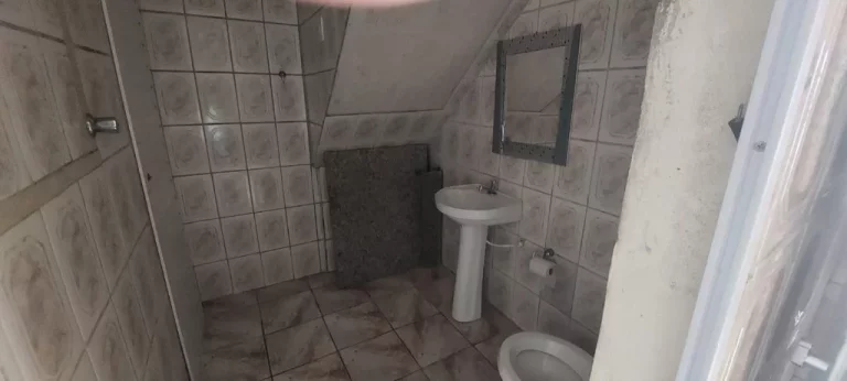 Imagem CASA COM 5 QUARTOS A VENDA EM SANTA MONICA GUARAPARI-ES