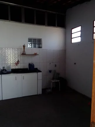 Imagem Chácara com 1000 m² à venda em Porangaba.
