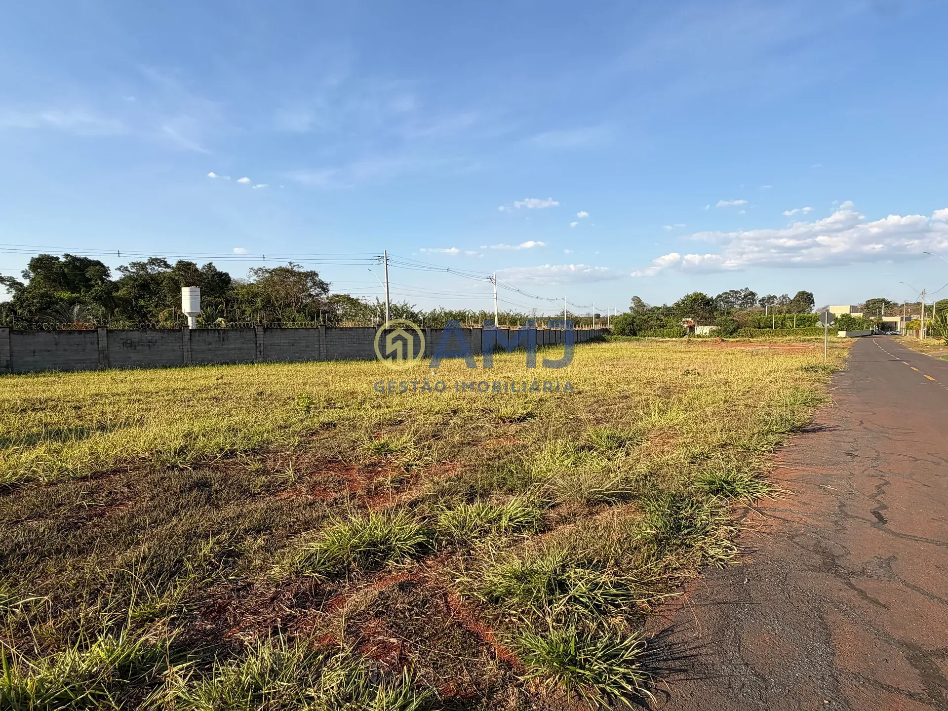 Imagem TERRENO À VENDA | CONDOMÍNIO TERRA DO BOI I - HIDROLÂNDIA/GO