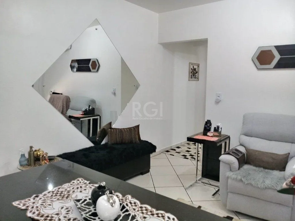 Imagem Apartamento para Venda - 58.89m², 2 dormitórios, 1 vaga - Farroupilha