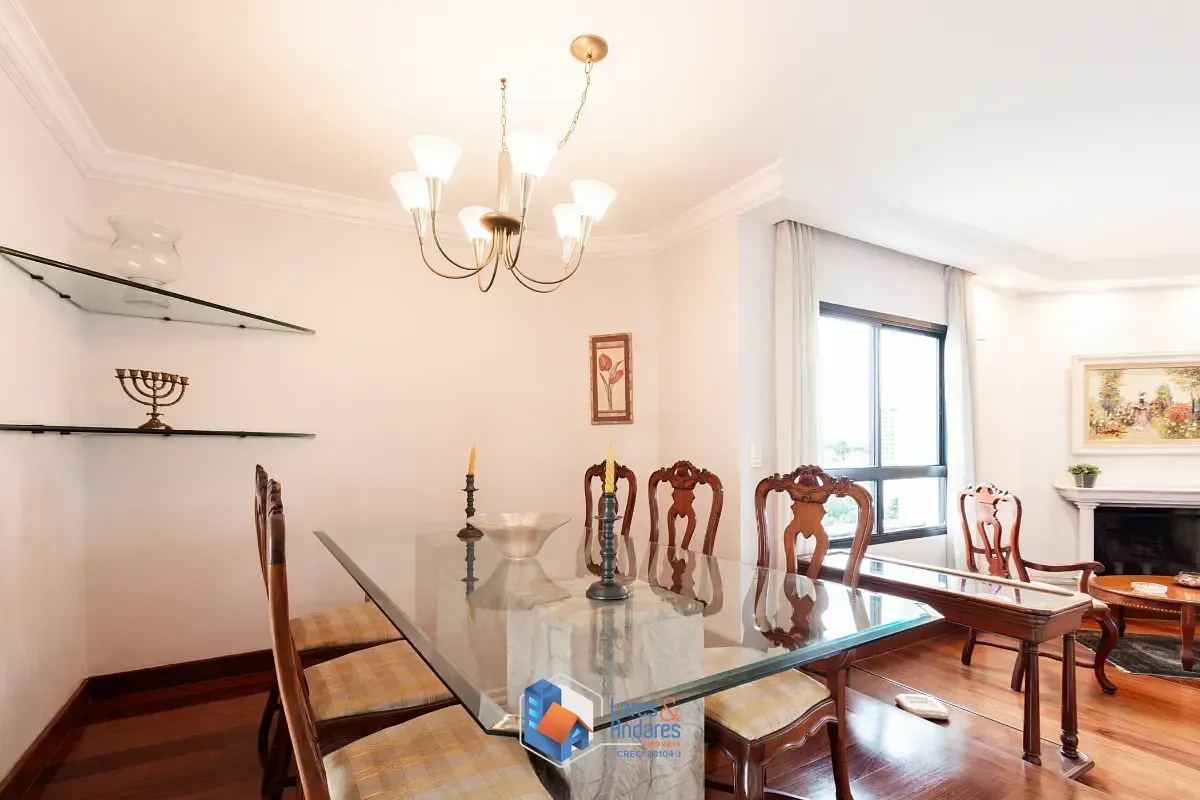 Imagem Apartamento para venda em Moema com 4 quartos, sendo 3 suítes, 164m²