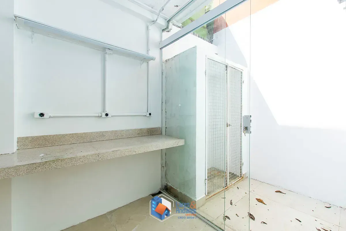Imagem Casa para venda em Pinheiros com 2 quartos, 100m²