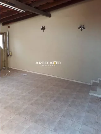 Imagem Vende-se Casa com Edícula no Bairro São Joaquim
