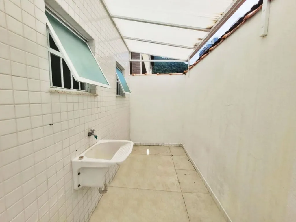 Imagem CASA COM 280,00 m² - CANTO DO FORTE - PRAIA GRANDE SP