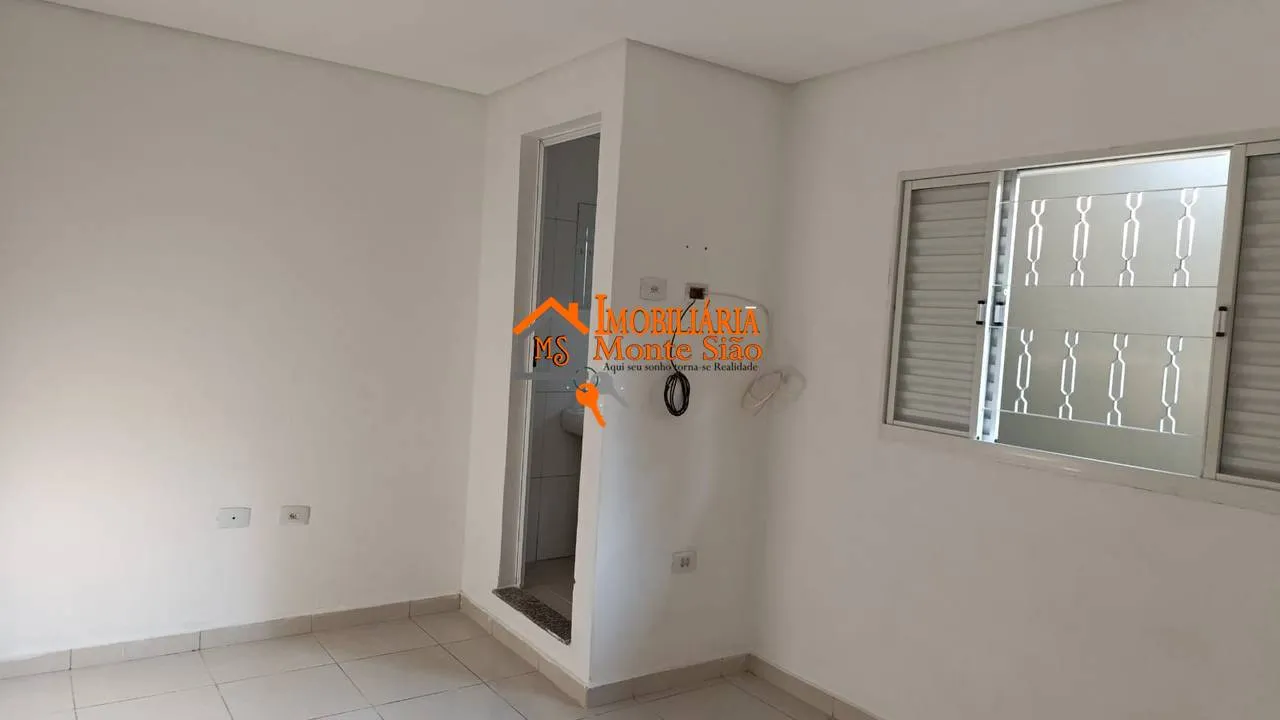 Imagem Casa com 1 dormitório para alugar, 50 m² por R$ 1.296,00/mês - Cidade Brasil - Guarulhos/SP