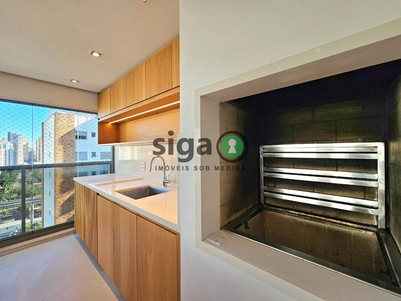 Imagem Apartamento à venda - 192 m², 3 suítes, 4 vagas - Campo Belo - São Paulo/SP