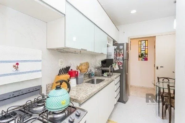 Imagem Vende-se cobertura com 4 quartos (2 suítes), 154m² e 1 vaga - Moinhos de Vento