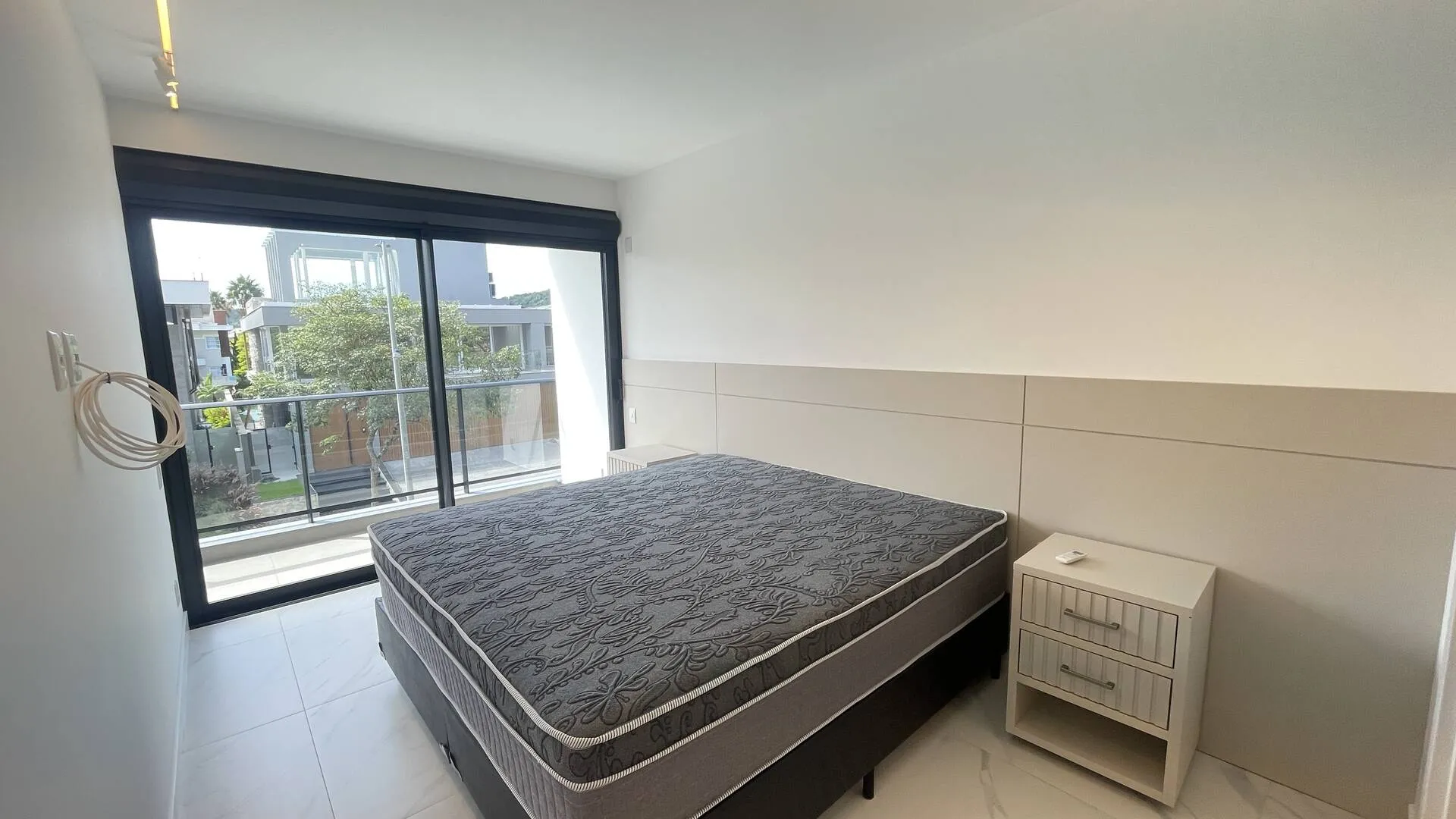 Imagem Locação Anual em Jurerê Internacional Apartamento Mobiliado 3 Suítes