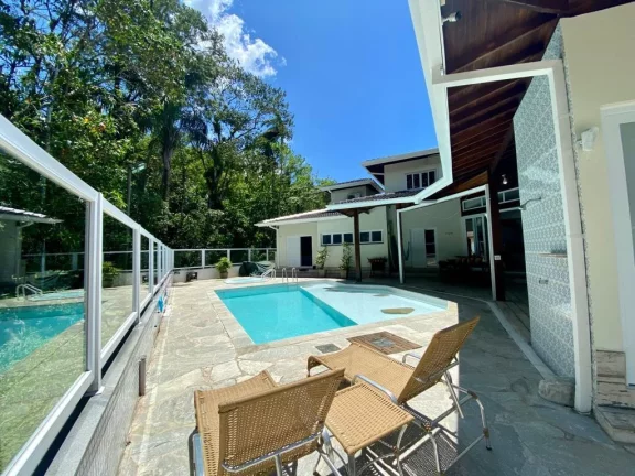 Imagem Casa em Condomínio para Venda em Ubatuba / SP no bairro Horto Florestal