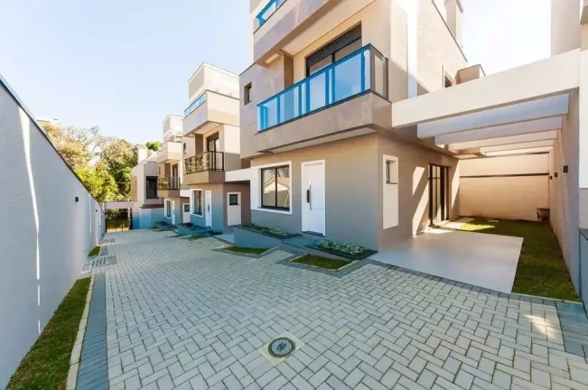 Imagem Sobrados Triplex com 3 quartos Pronto para Morar nas Merces