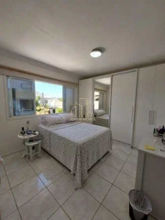 Imagem Casa de Luxo em Condomínio: 4 Quartos, 3 Suítes, 3 Salas em Piatã, Salvador-BA - 230m² de Pura Elegância e Conforto!