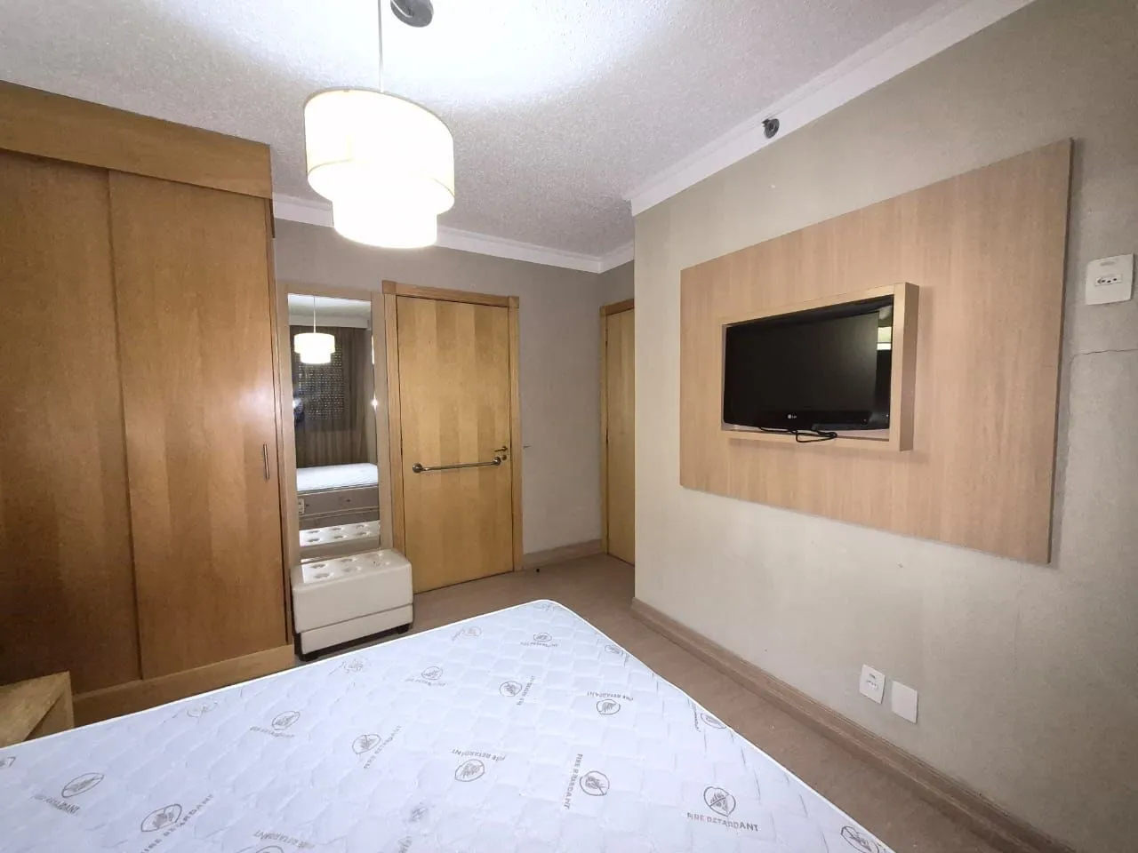 Imagem Apartamento mobiliado com renda garantida - Excelente oportunidade para investidor em Porto Alegre