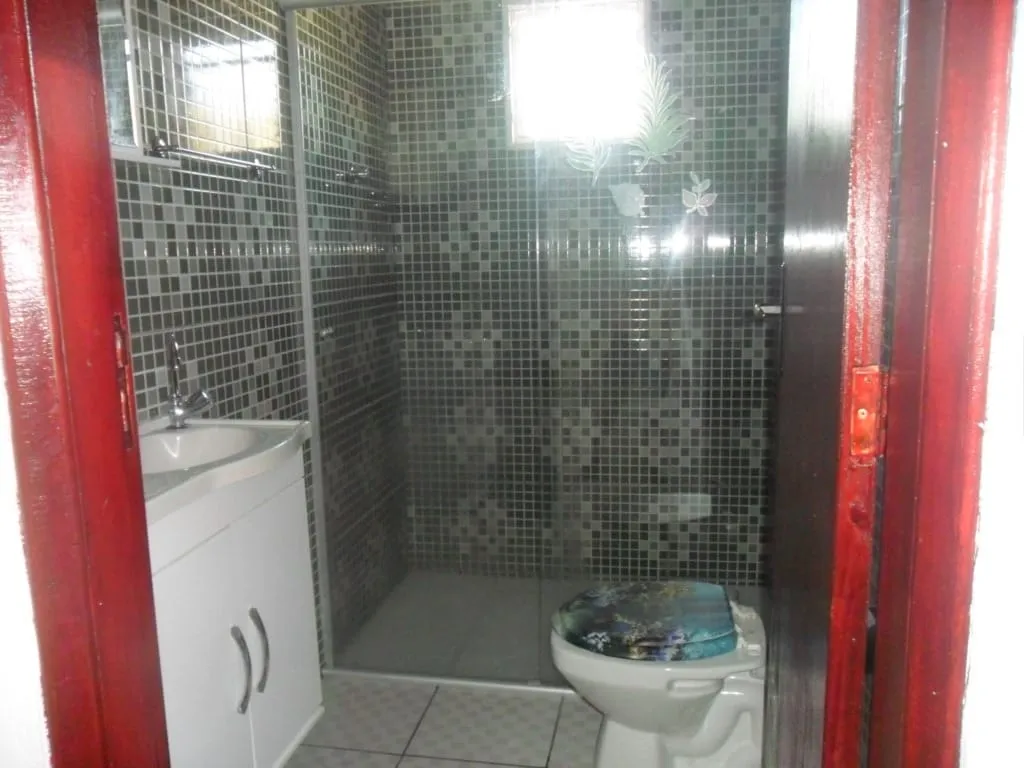 Imagem Casa à venda 3 Quartos, 1 Suite, 4 Vagas, 200M², Vila Rica, Pindamonhangaba - SP