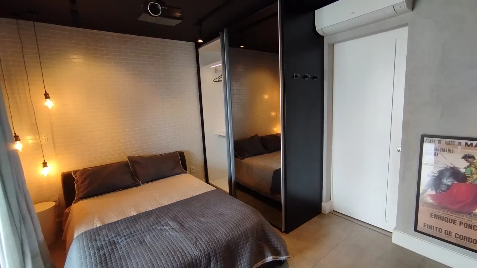 Foto do imóvel: Apartamento com 1 Quarto para Alugar, 65 m² em Rua Marcos Lopes, nº 272. Vila Nova Conceição, São Paulo - SP
