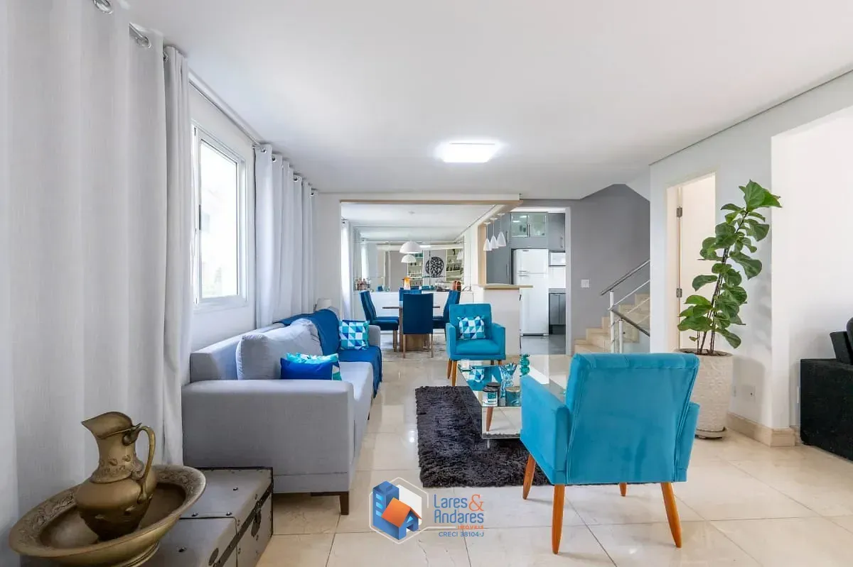 Imagem Casa no condomínio New England Condominium para venda e locação com 4 quartos, sendo 2 suítes, 292m²