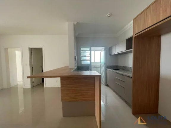 Imagem Apartamento de 3 quartos, sendo 1 suíte e 2 vagas de garagem à VENDA em Florianópolis/SC.