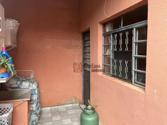 Imagem OPORTUNIDADE DE CASA EM REGIÃO COMERCIAL EM BRAGANÇA PAULISTA