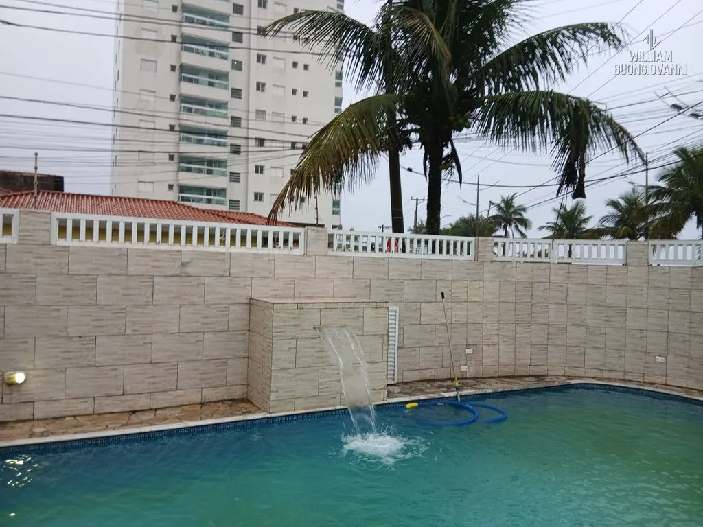 Imagem Casa 4 dormitórios sendo 1 suíte no bairro SOLEMAR
