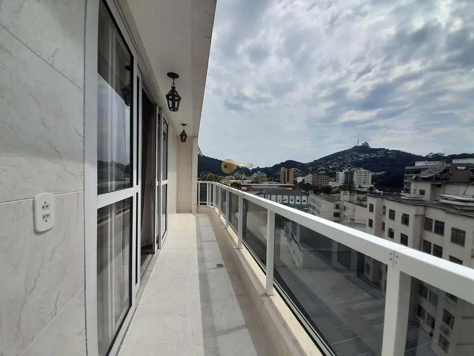 Imagem Cobertura para Venda em Teresópolis / RJ no bairro Várzea