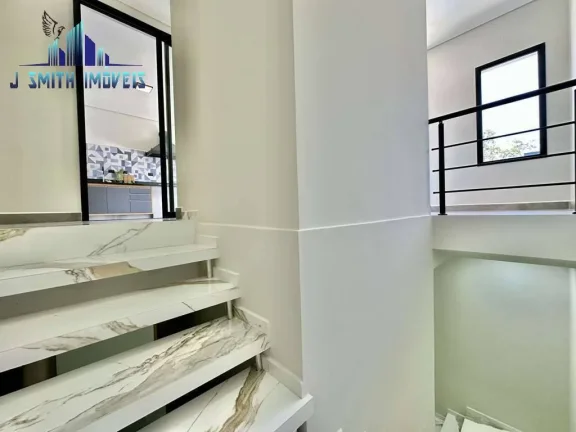 Imagem CASA NOVA, TÉRREA, 3 SUÍTES, PISCINA, ELEVADOR NA GARAGEM. CONDOMÍNIO TOP!