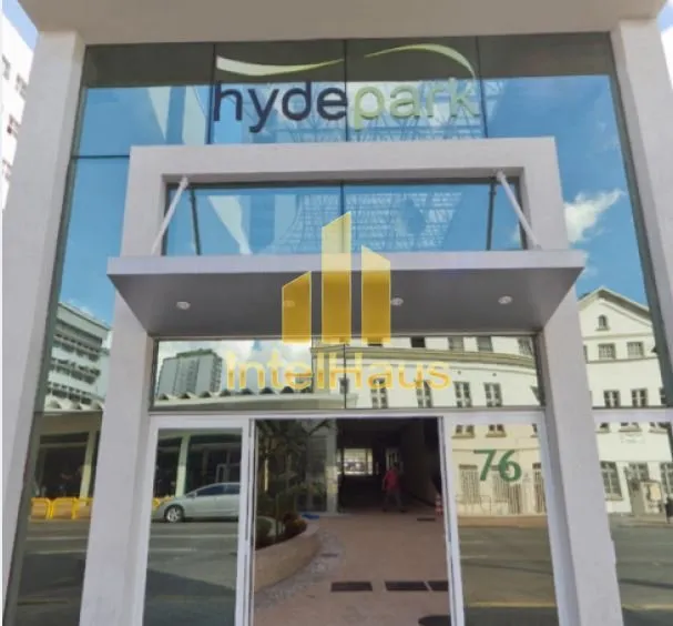 Galeria comercial Hyde Park, localizada em frente a FAE/Bom Jesus, ligação entre as Ruas 24 de Mai...