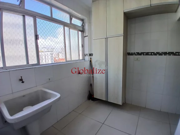 Imagem Apartamento 02 dormitórios dependência de empregada vaga de garagem elevador no Campo Grande - Santos R$ 585.000,00