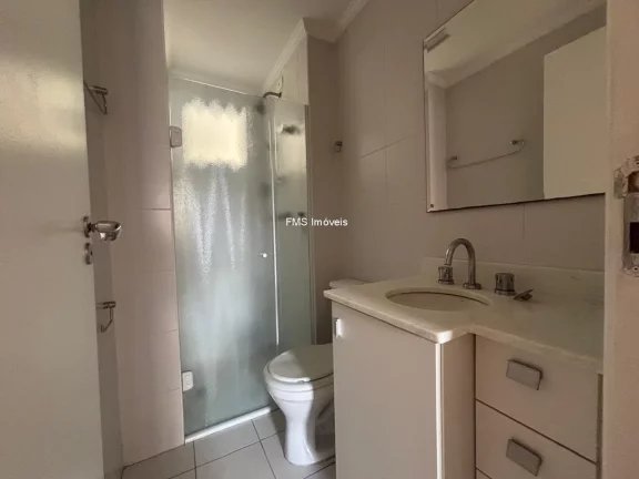 Imagem Apartamento à venda em São Paulo. Bairro Bela Vista: 3 quartos, 1 suíte, 1 sala, 2 banheiros, 1 vaga, 66m².