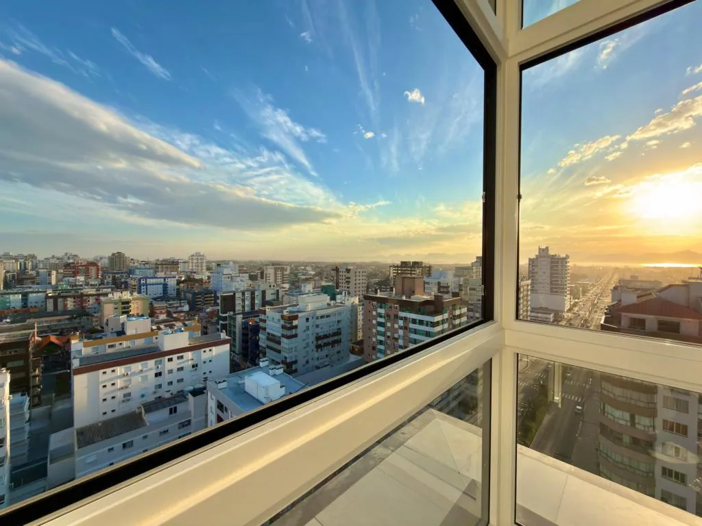 Foto do imóvel: Apartamento 3 Dormitórios - Bairro Centro em Avenida Ruda