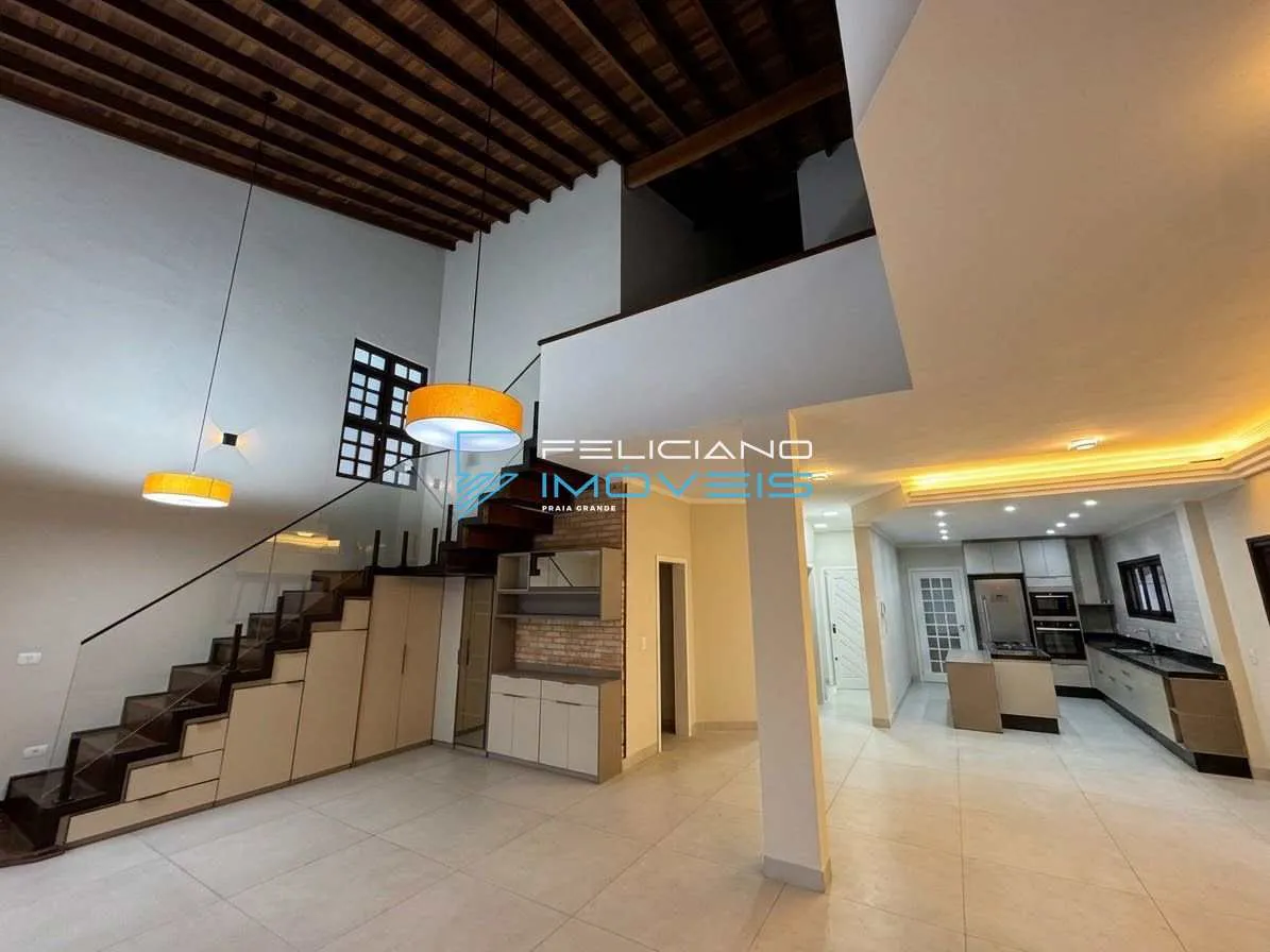 Imagem Sobrado com 4 quartos, Canto do Forte, Praia Grande - R$ 2.85 mi, Cod: 7237