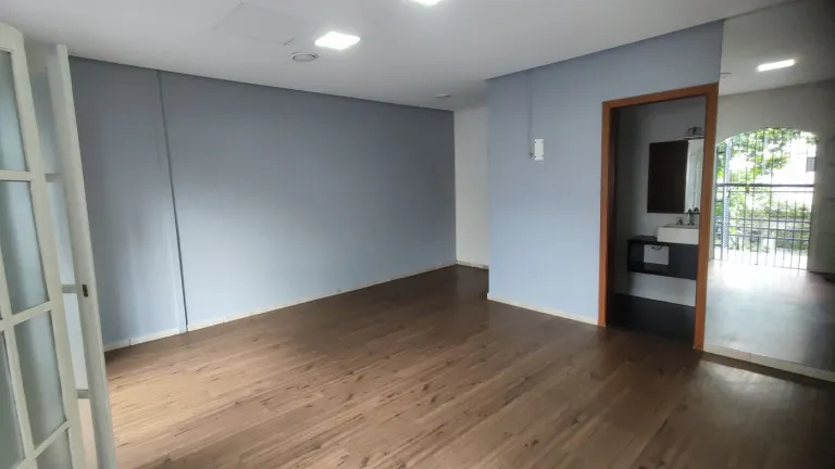 Imagem Sobrado com 9 Quartos à Venda, 165 m²em Vila Mariana - São Paulo