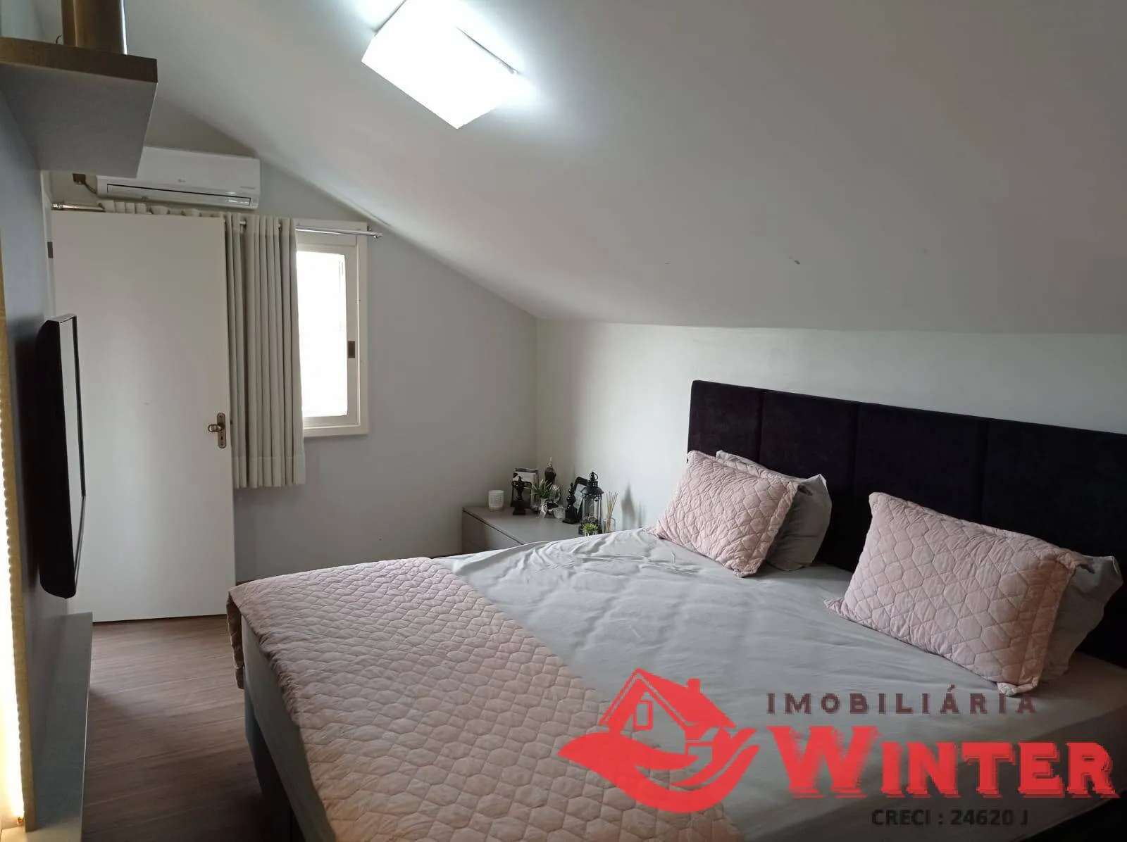 Imagem Cobertura duplex com móveis sob medida na cidade de Feliz.