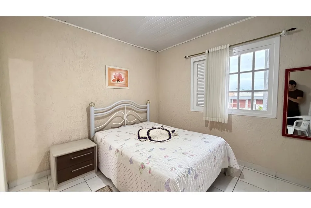 Imagem Casa à venda em Xangri-Lá, Centro, com 5 quartos, 224,44m2
